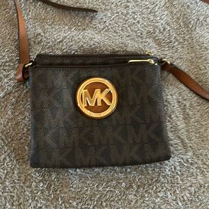 Michael Kors Fulton MK signature Crossbody bag wallet